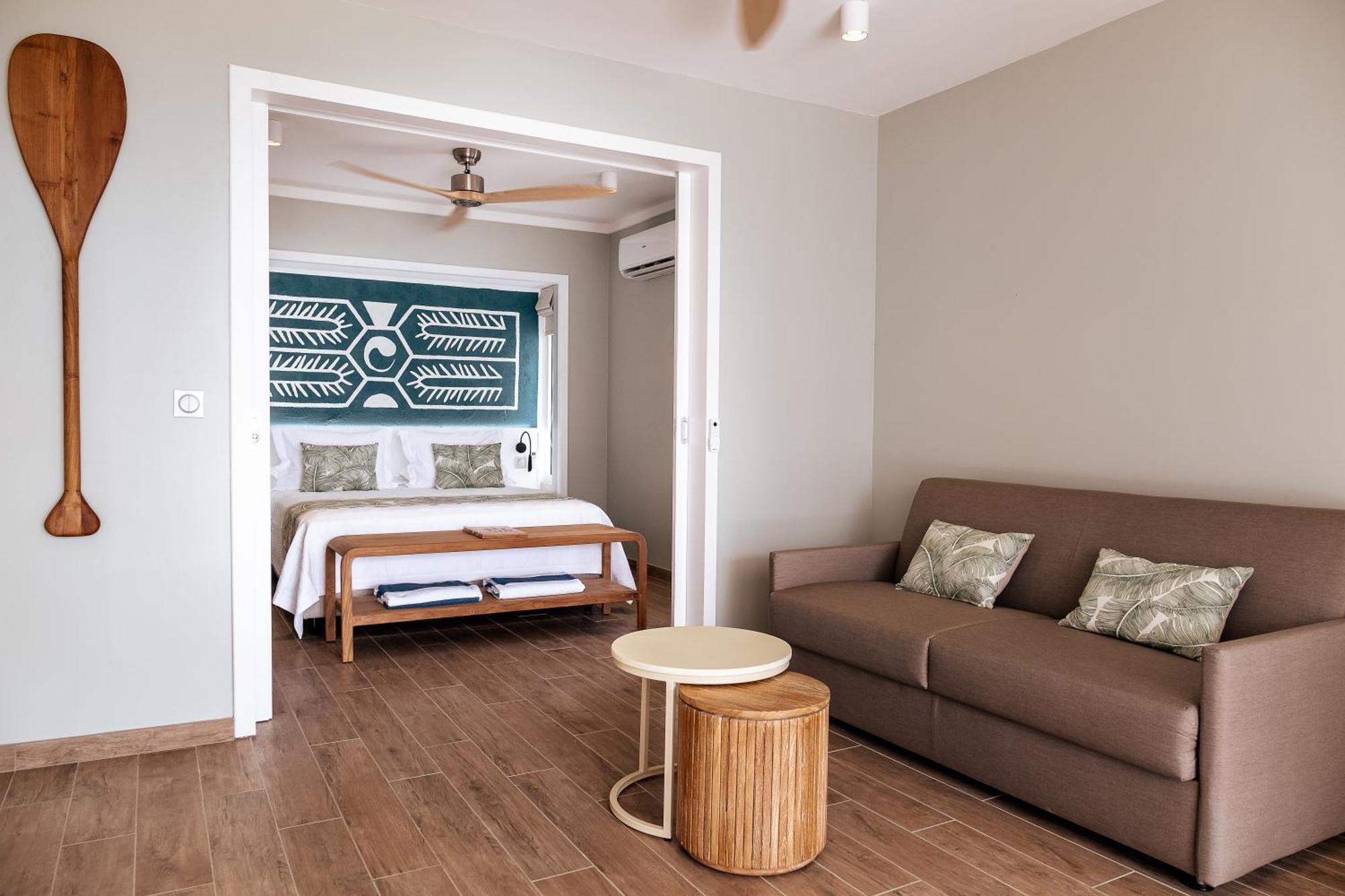 Niu Beach Hotel 莫雷阿 外观 照片