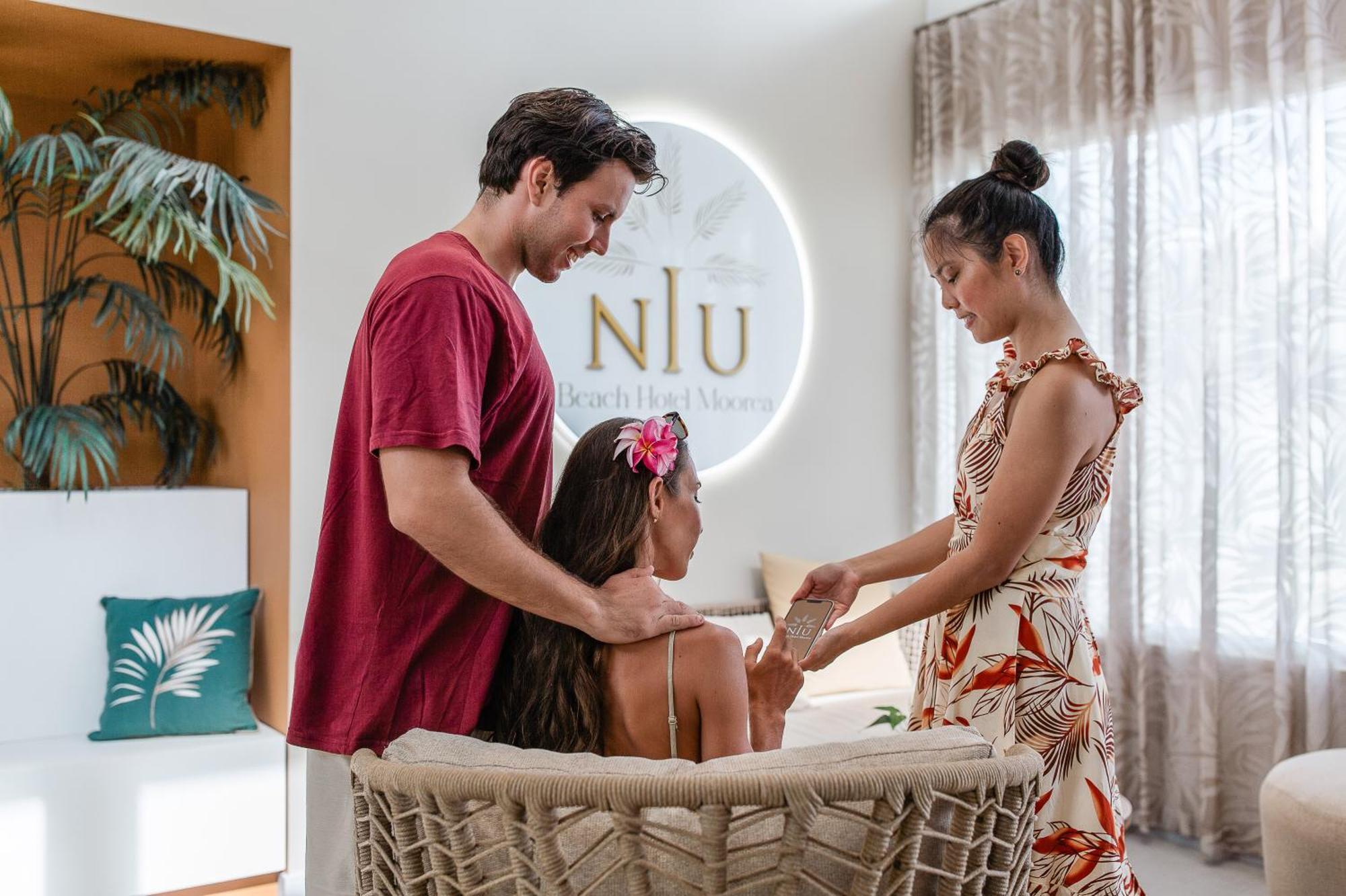 Niu Beach Hotel 莫雷阿 外观 照片